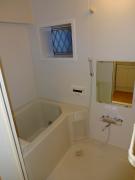 写真は同タイプ・別部屋のお写真です。